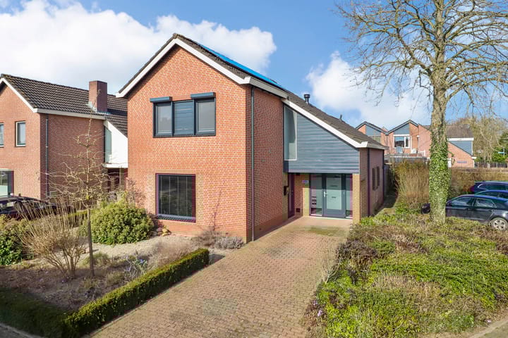 Foto 1 van Valkstraat 2