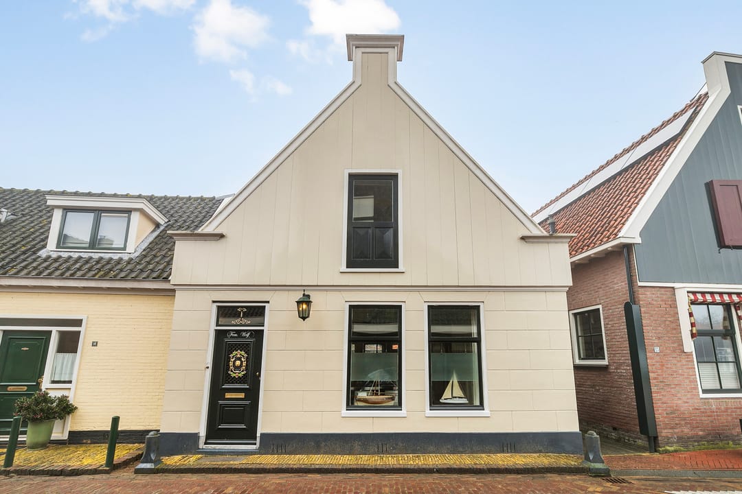 Photo 1 of Dorpsstraat 15