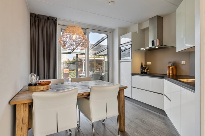 Foto 15 van Vincent van Goghlaan 39