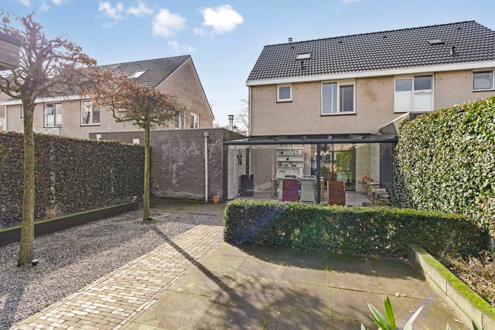 Foto 42 van Vincent van Goghlaan 39