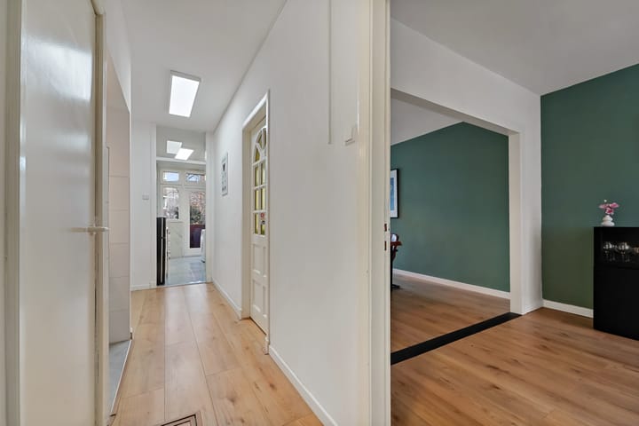 Foto 15 van Van den Boschstraat 230