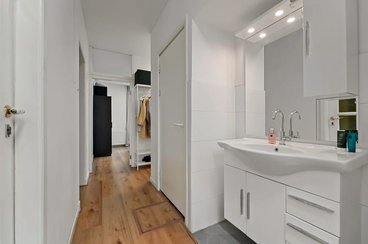 Foto 26 van Van den Boschstraat 230