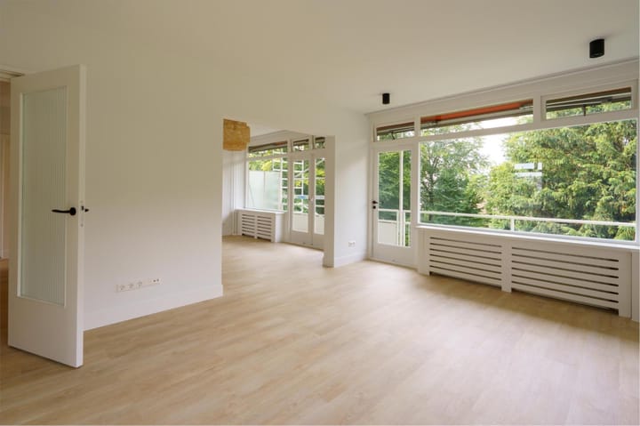 Foto 7 van Middenlaan 25