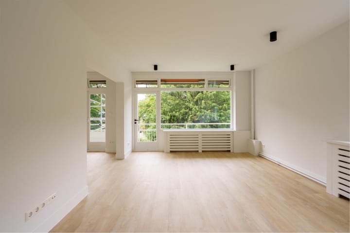 Foto 8 van Middenlaan 25