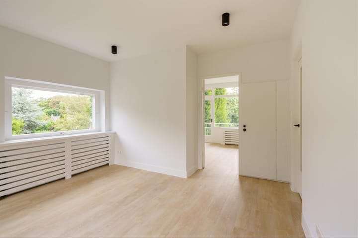 Foto 10 van Middenlaan 25