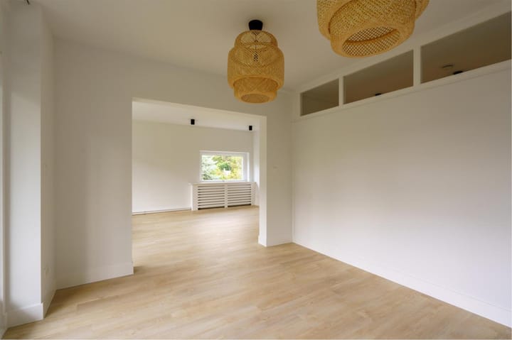 Foto 17 van Middenlaan 25