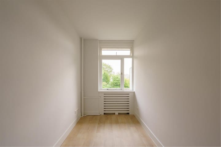 Foto 22 van Middenlaan 25