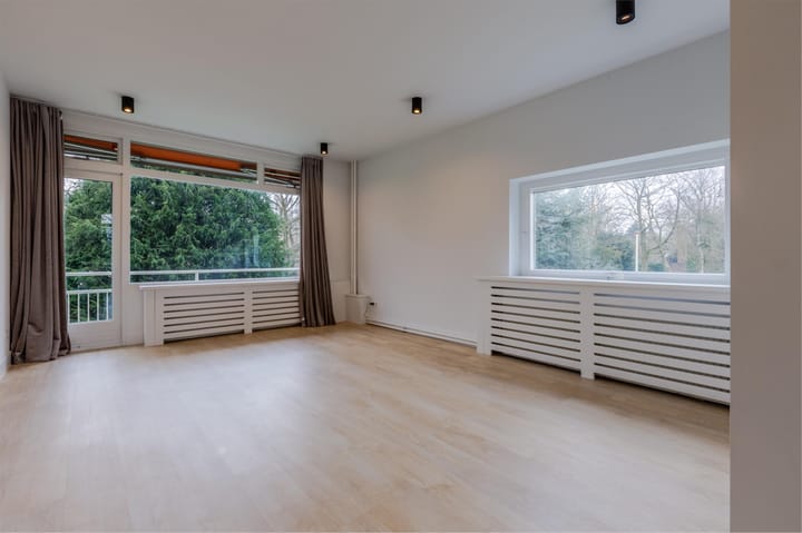 Foto 27 van Middenlaan 25