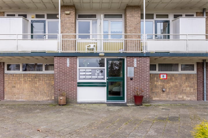 Foto 24 van Middenlaan 25