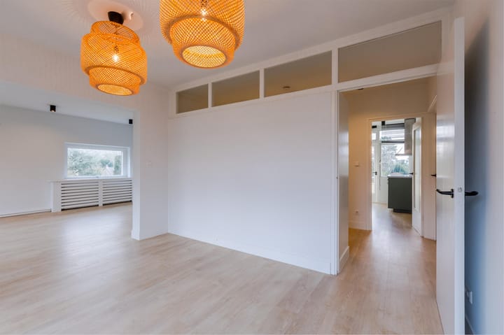 Foto 31 van Middenlaan 25