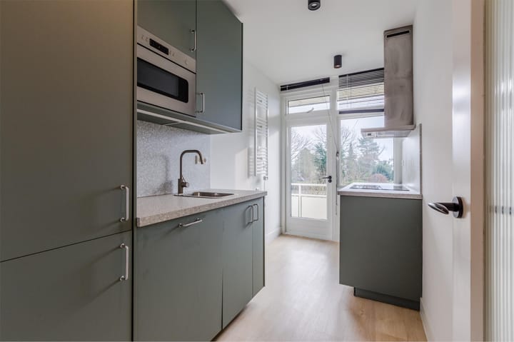 Foto 34 van Middenlaan 25