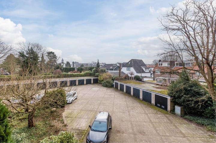 Foto 47 van Middenlaan 25