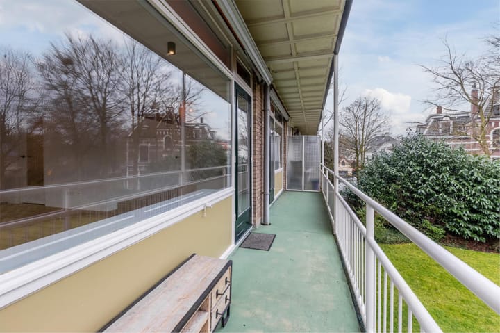 Foto 49 van Middenlaan 25