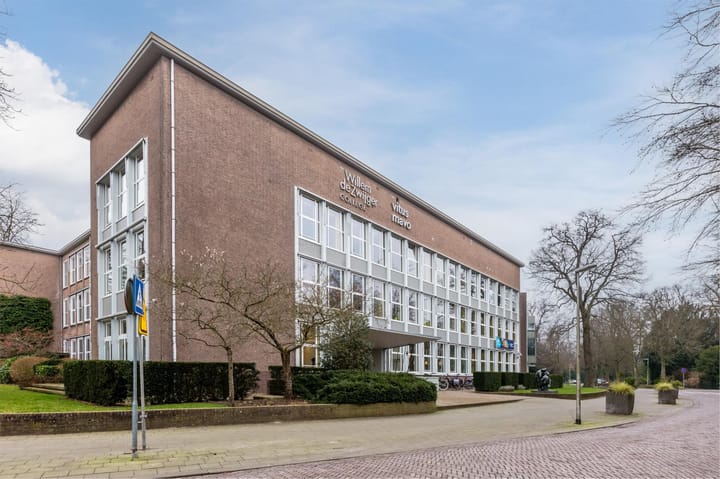 Foto 58 van Middenlaan 25