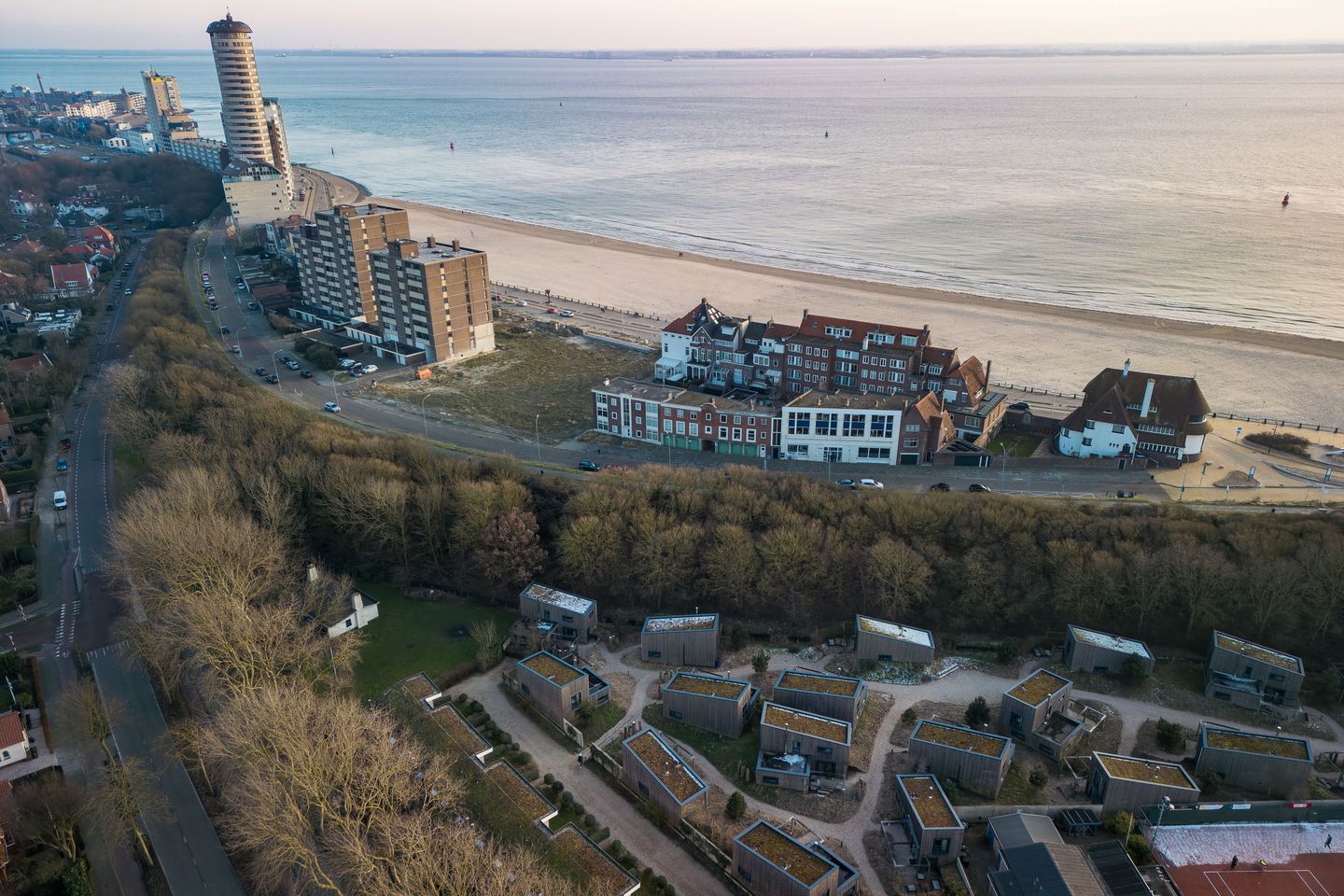 Foto 19 van Burgemeester van Woelderenlaan 1-10