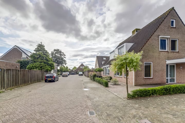 Foto 3 van De Casembrootstraat 5