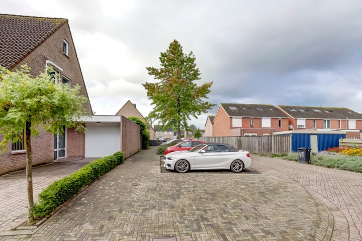 Foto 4 van De Casembrootstraat 5