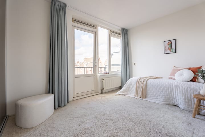 Photo 14 of Waterloostraat 223