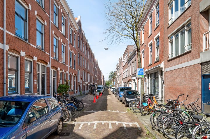 Photo 23 of Waterloostraat 223