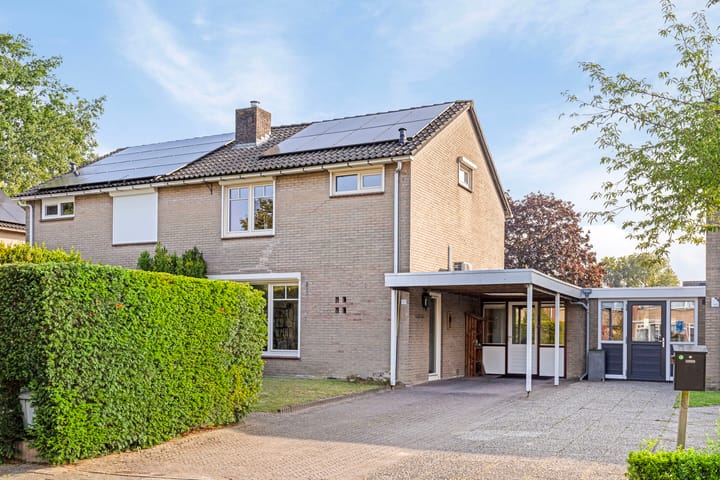 Photo 1 of Roelvinkstraat 33