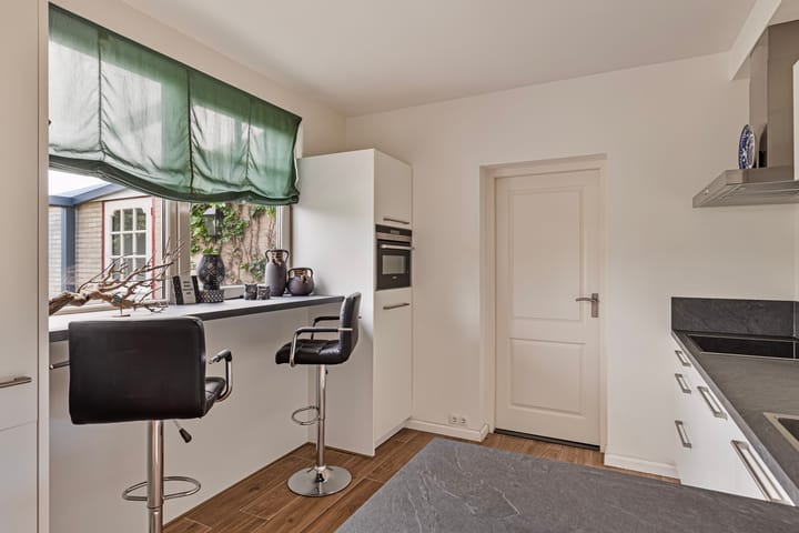 Photo 10 of Roelvinkstraat 33