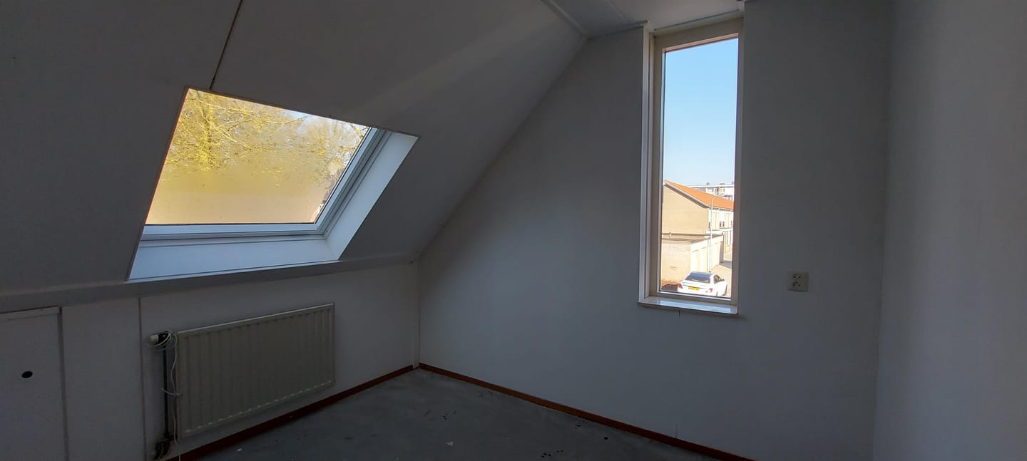 Photo 20 of Abdij van Egmondstraat 42