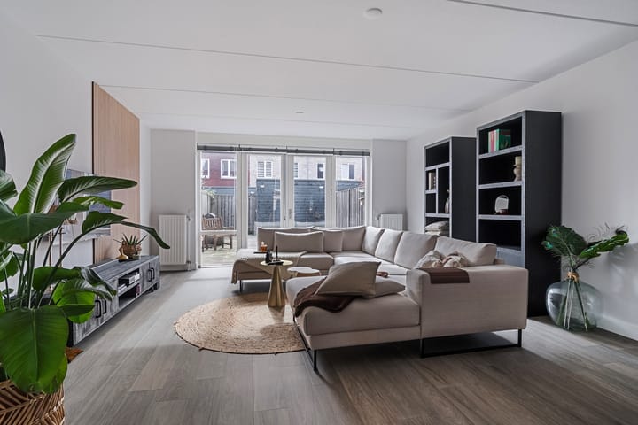 Foto 2 van Tabakskamp 82