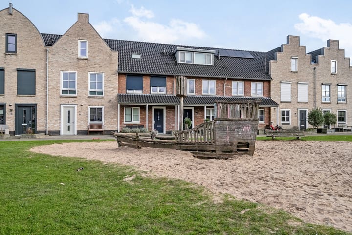 Foto 47 van Tabakskamp 82