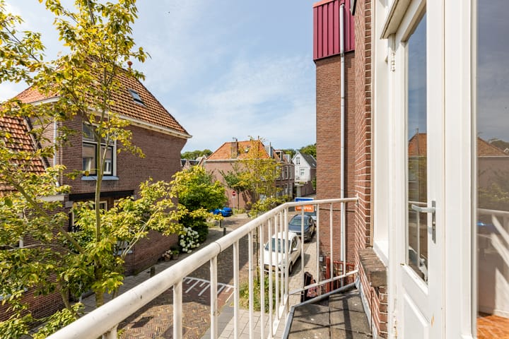 Photo 18 of Tesselschadestraat 83