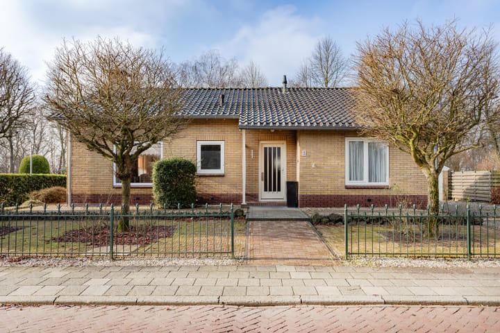 Foto 1 van Leeghwaterstraat 5