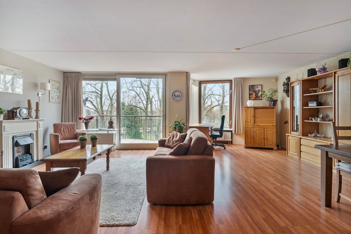 Foto 10 van Spoorstraat 83