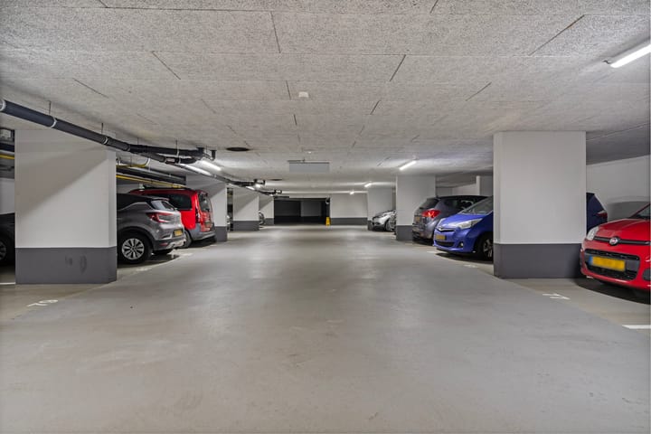 Foto 30 van Spoorstraat 83