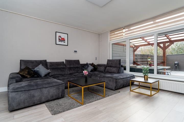 Foto 2 van Merelstraat 5