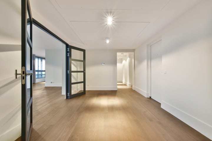 Photo 3 of Van Leijenberghlaan 86