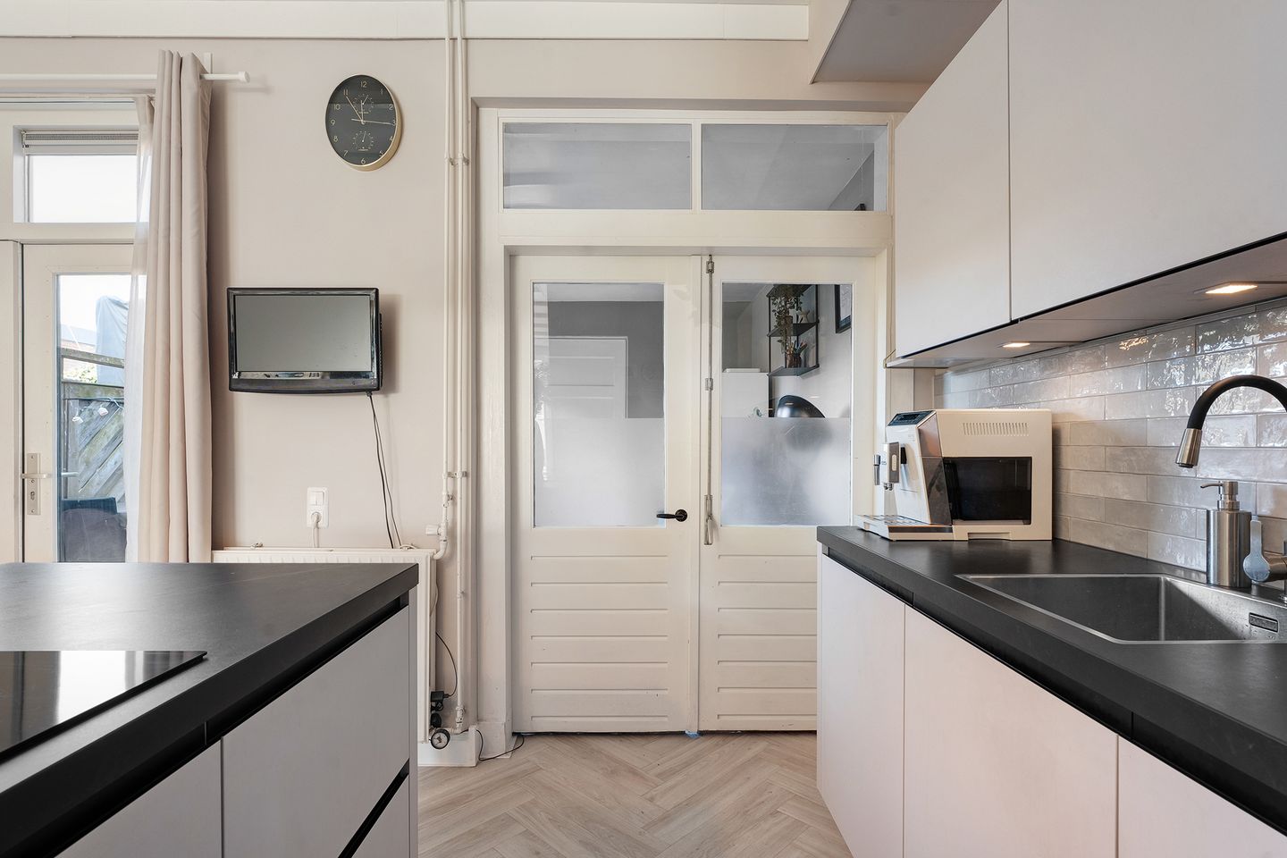 Foto 19 van Soembastraat 21