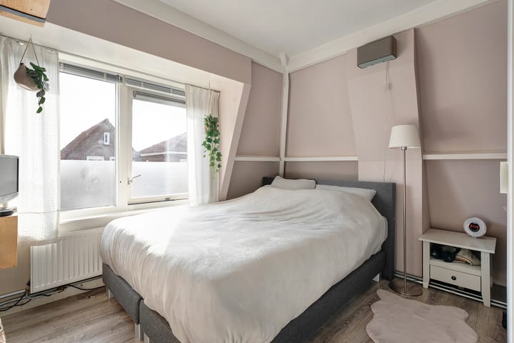 Foto 24 van Soembastraat 21