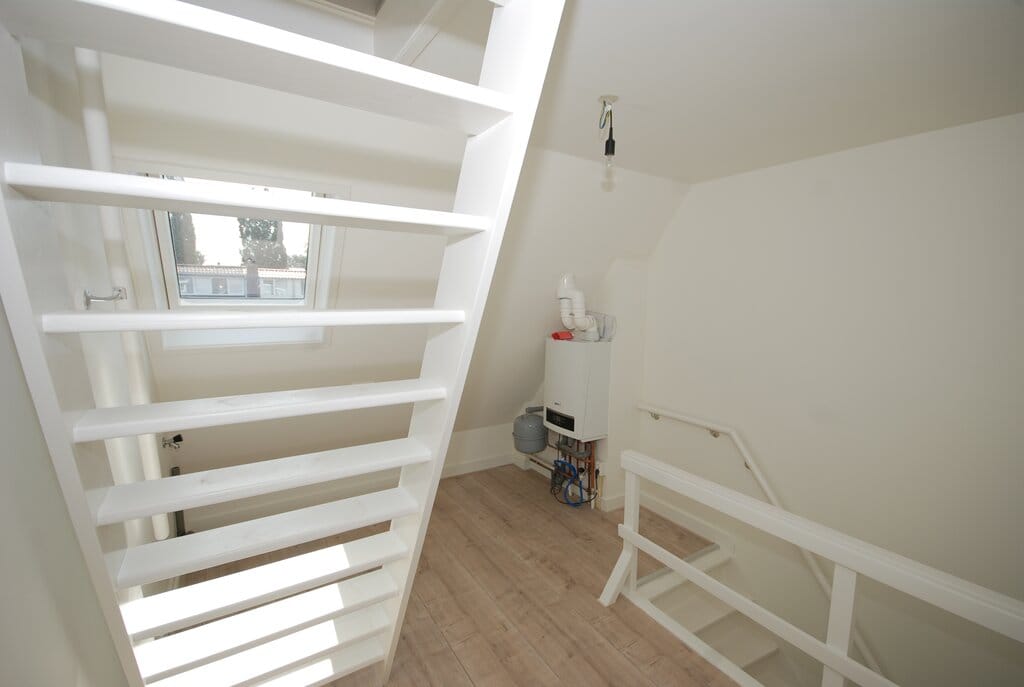 Photo 25 of Bremstraat 14