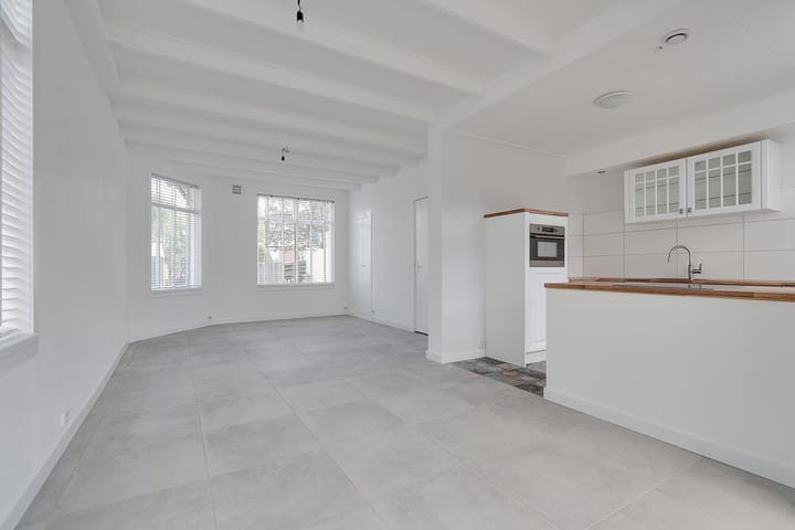 Foto 10 van Warmoesstraat 122