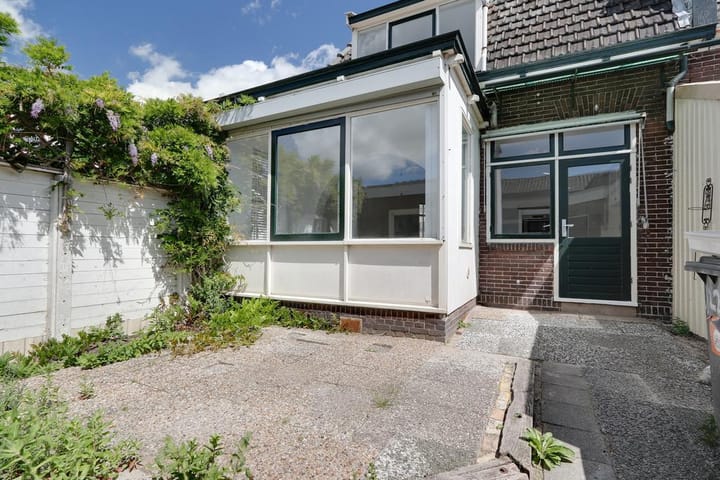 Foto 35 van Warmoesstraat 122