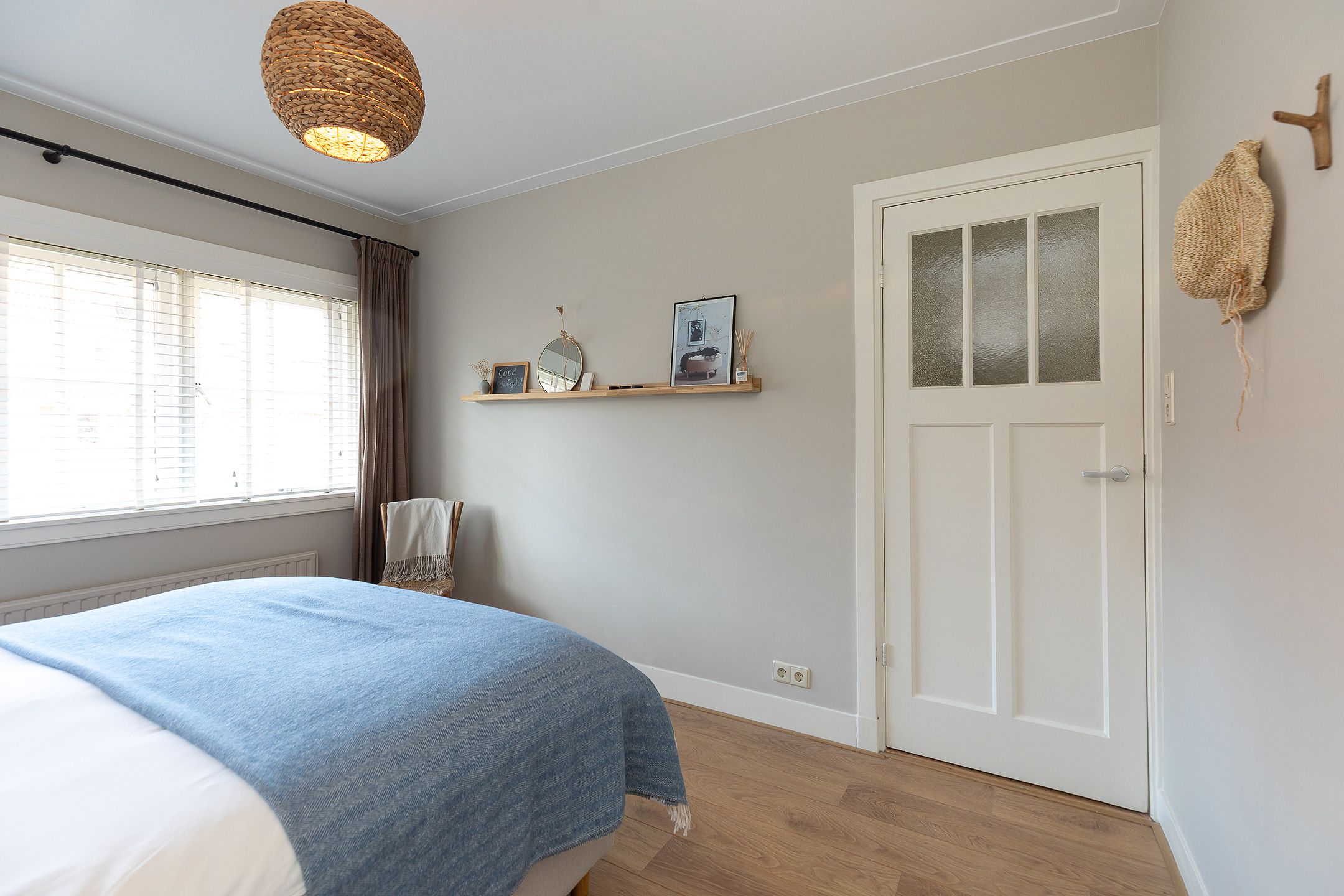 Photo 12 of Castorstraat 9