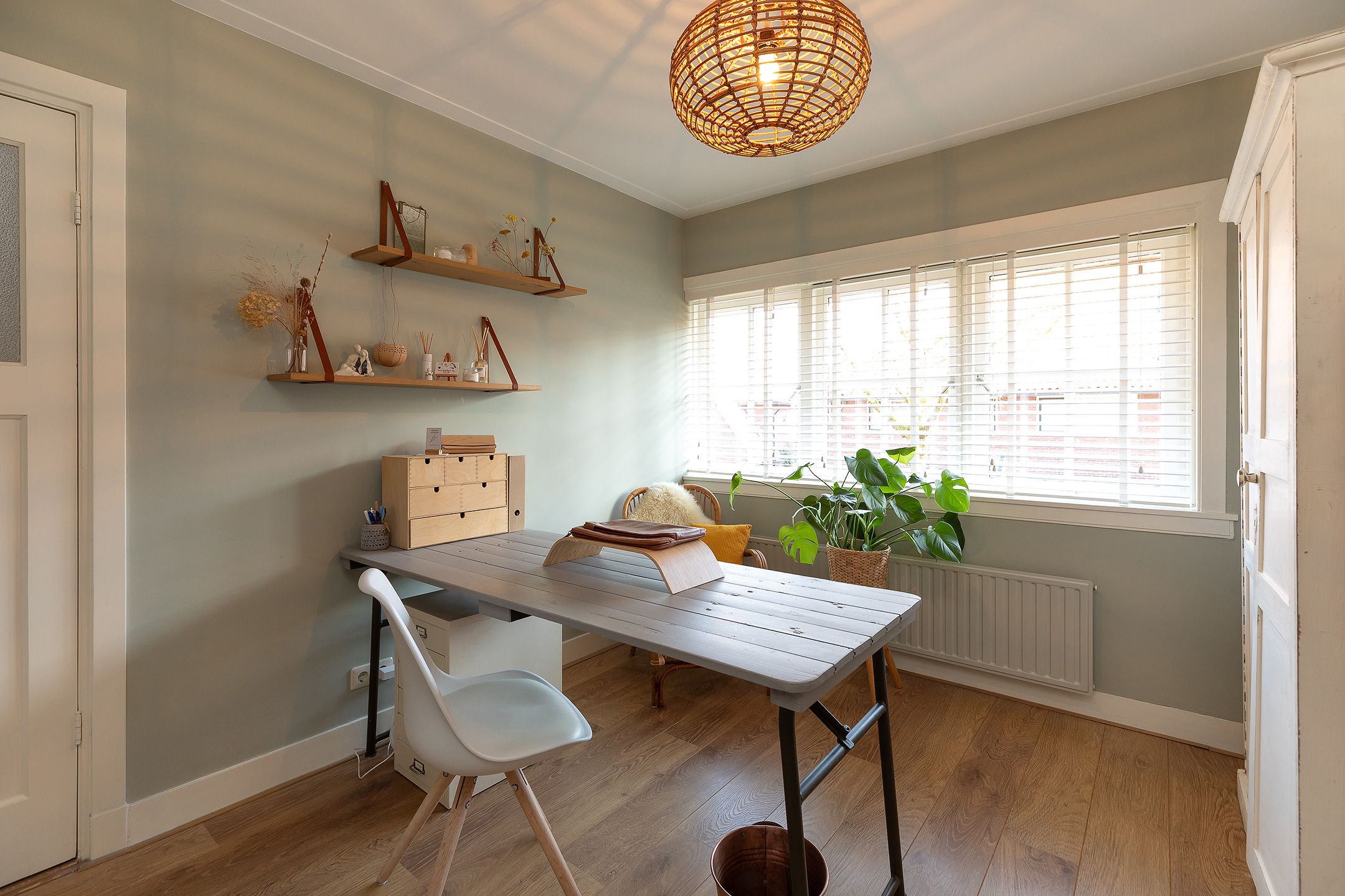 Photo 18 of Castorstraat 9