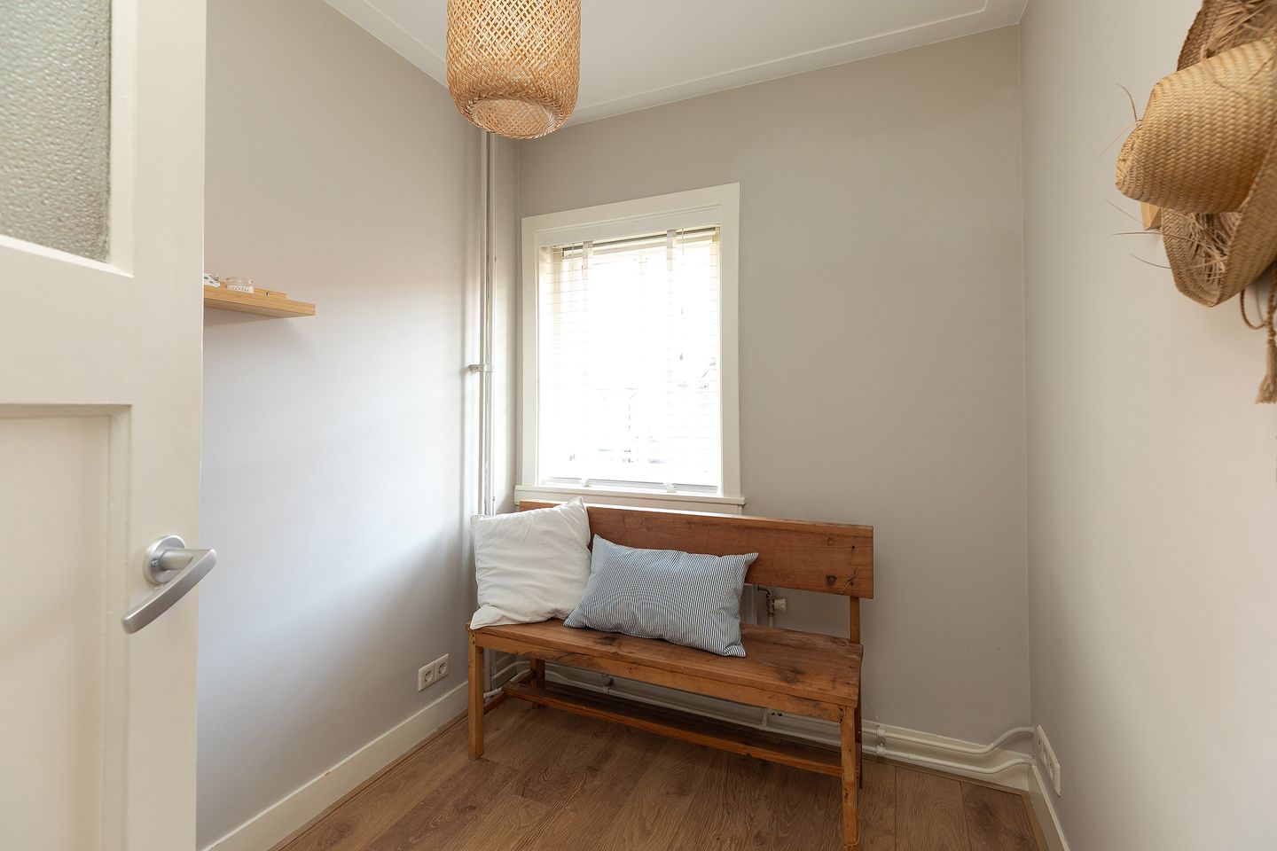 Photo 19 of Castorstraat 9