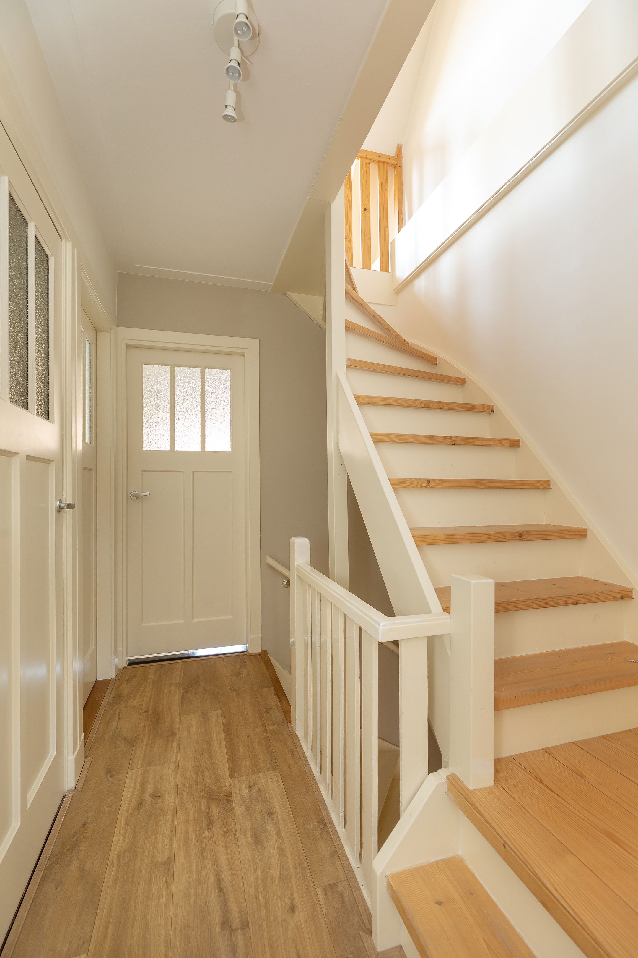 Photo 21 of Castorstraat 9