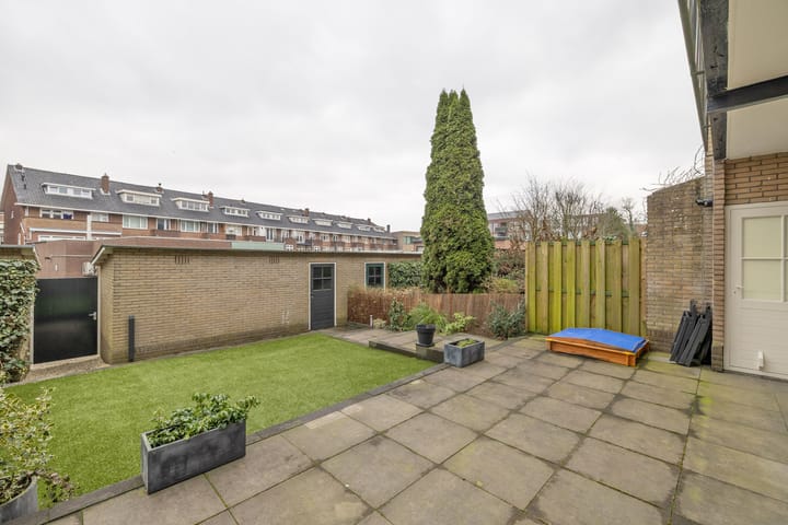 Photo 18 of Burgemeester Andriessenstraat 44