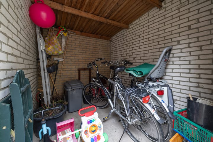 Photo 23 of Burgemeester Andriessenstraat 44