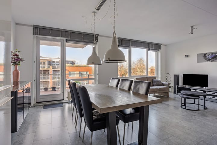 Photo 11 of Sint Laurentiusstraat 23