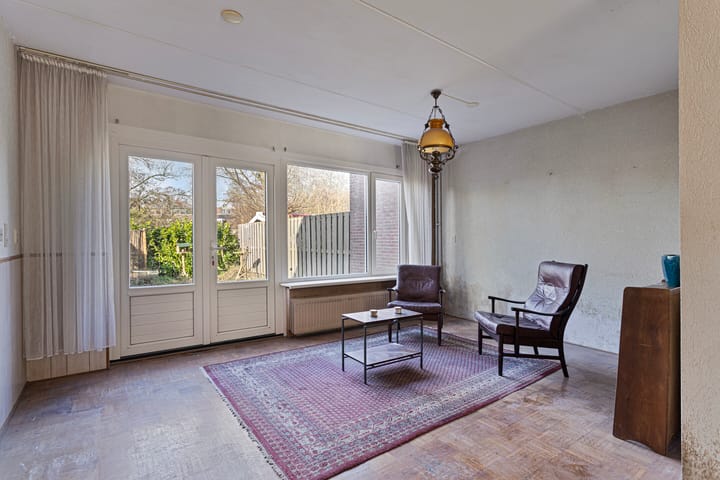 Foto 2 van Wilgenroos 33