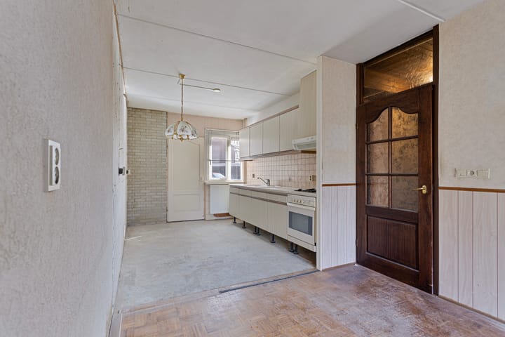 Foto 3 van Wilgenroos 33