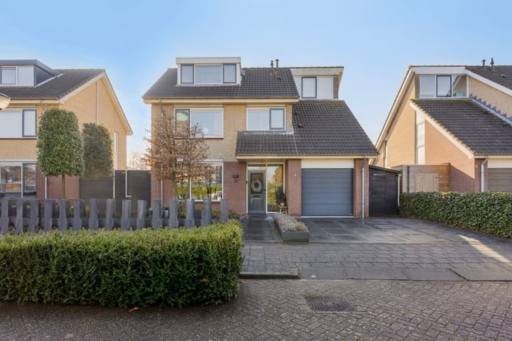 Foto 1 van Brucknerstraat 30