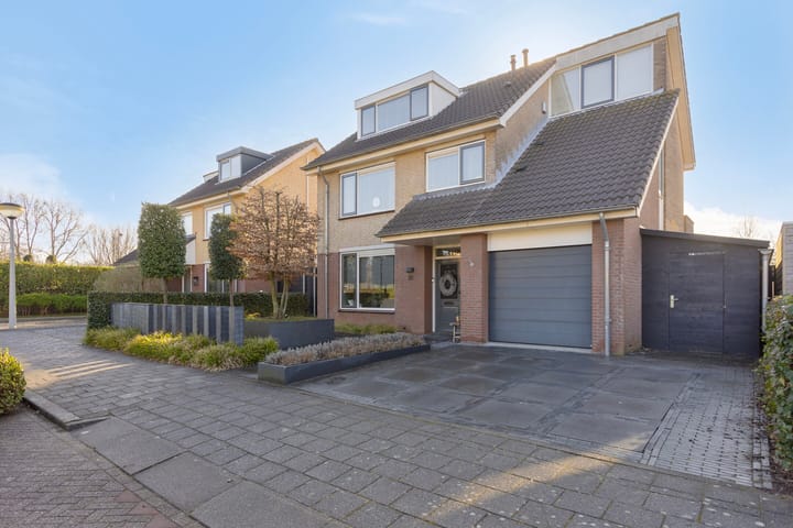 Foto 5 van Brucknerstraat 30